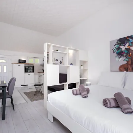 Lucky Strike With Seaview *