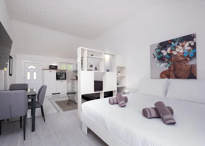 Lucky Strike With Seaview *