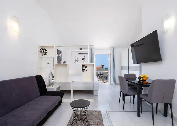 公寓 Lucky Strike With Seaview